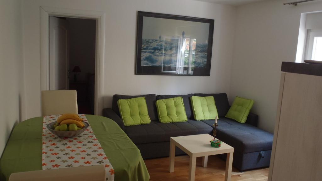 Apartman Zara Apartment Стая снимка