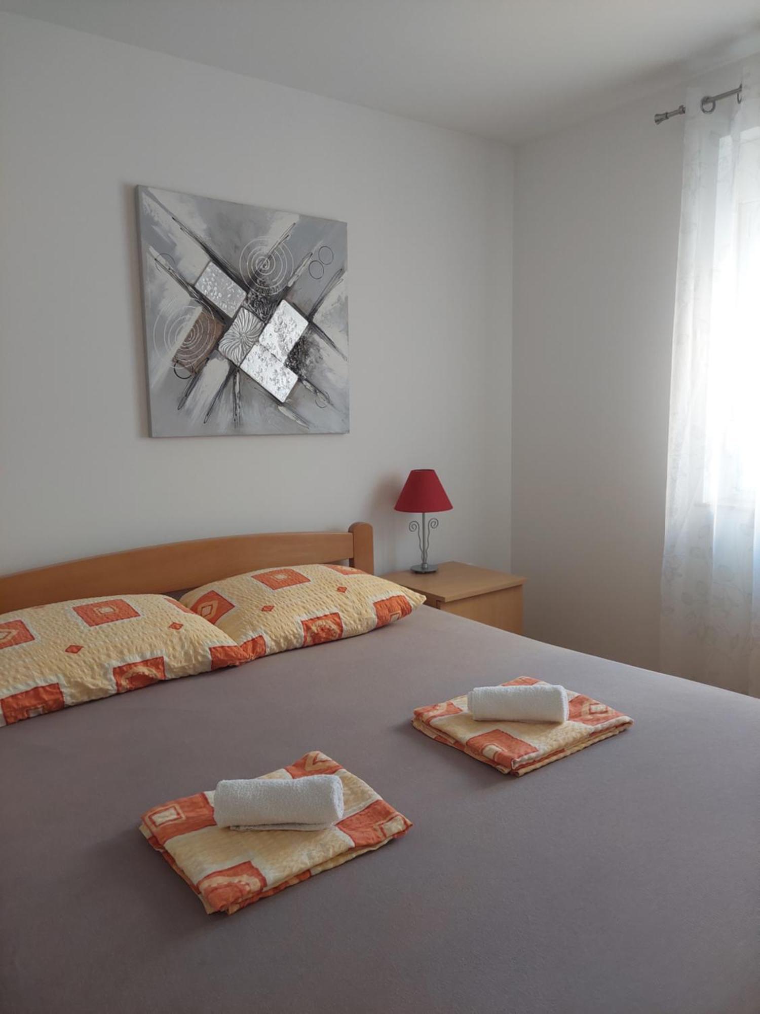 Apartman Zara Apartment Екстериор снимка