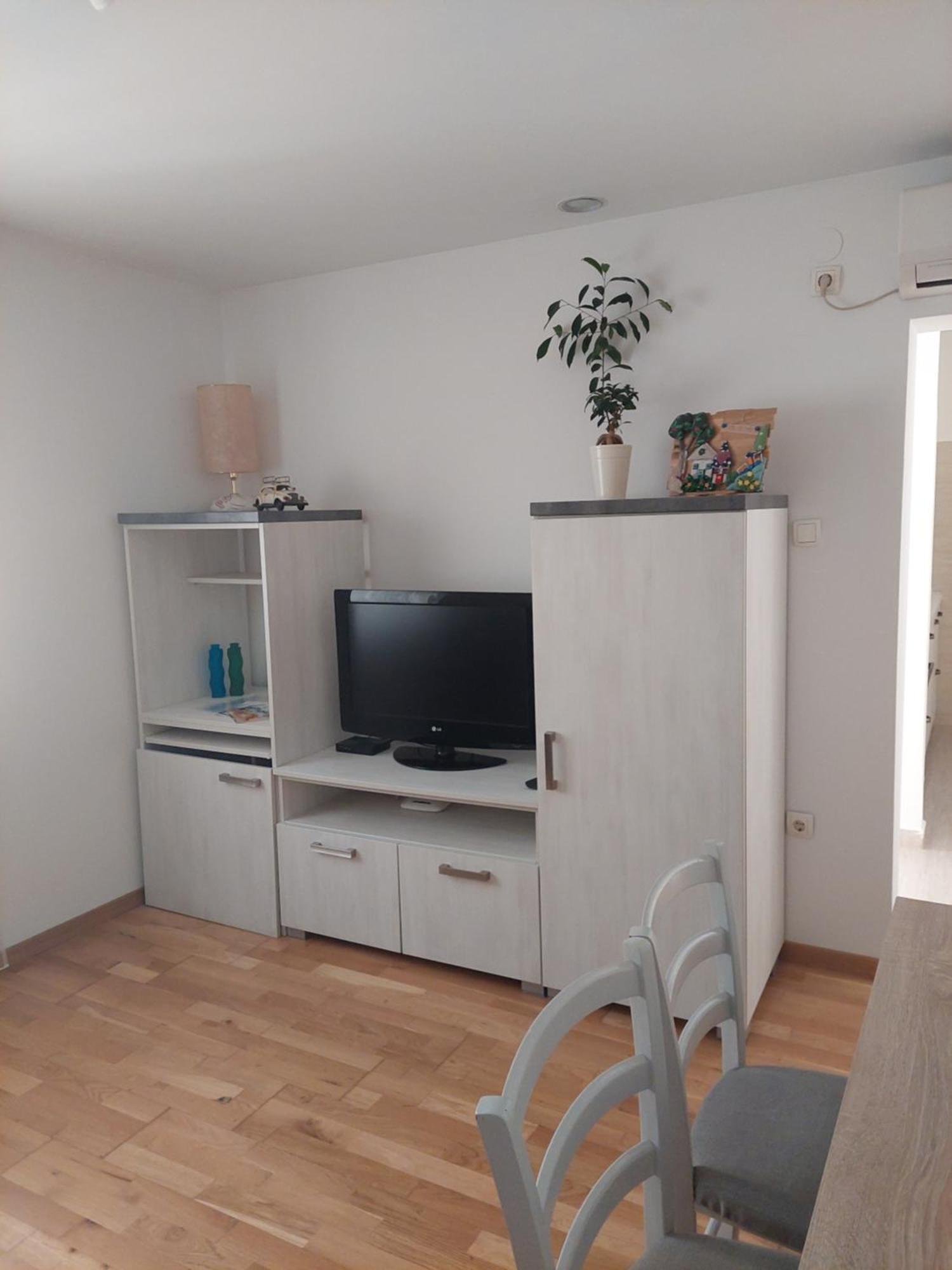 Apartman Zara Apartment Екстериор снимка